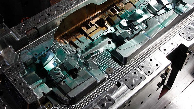 广东冲压模具槽孔加工：精准定位与优化策略