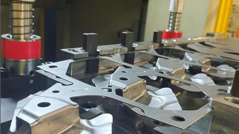 深圳精密模具代工厂：揭秘模具制造的核心要素**